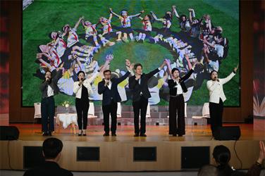 知行深处：一场教育者的精神跋涉